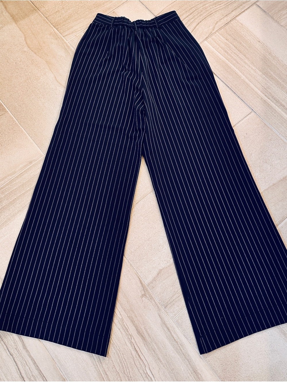 Like New XS Max Studio Pinstripe Wide-Leg Trousers in Navy and White